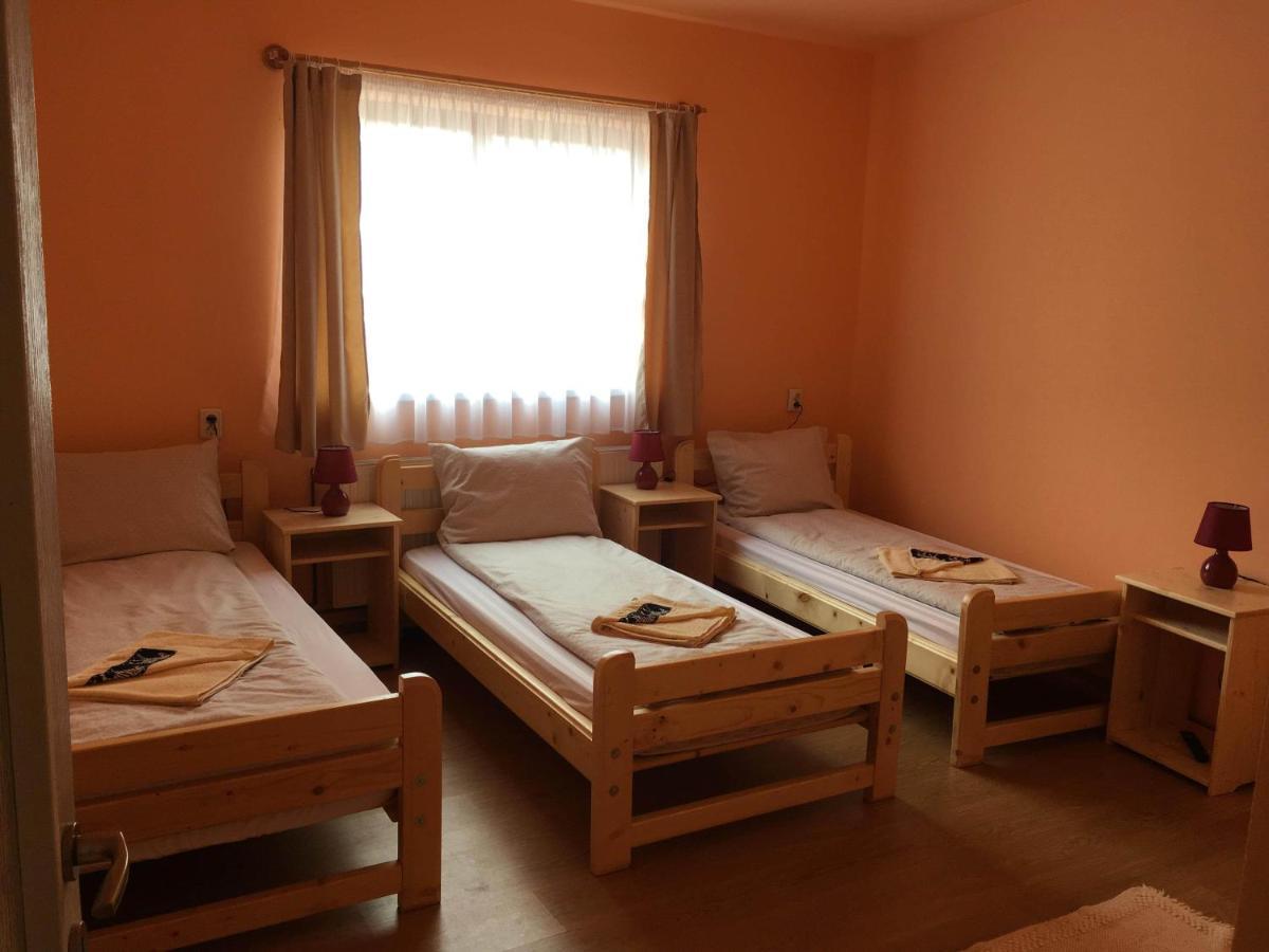 Ferienwohnung Bicsak Apartman Joseni Exterior foto